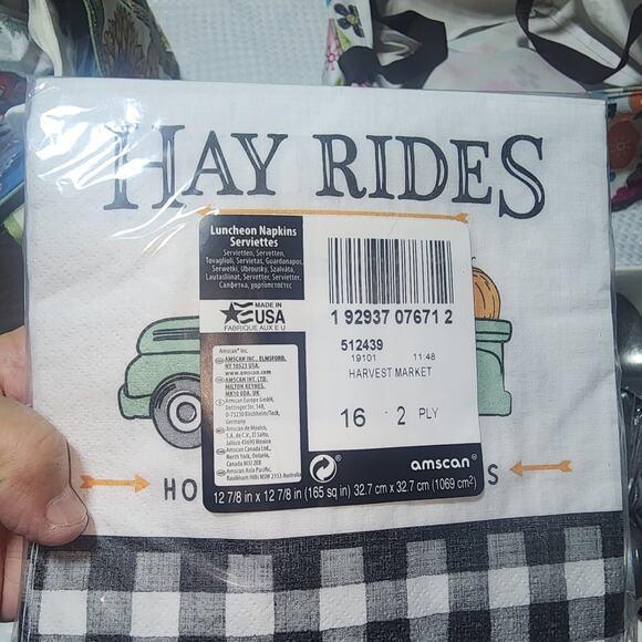 AMSCAN NWT HAY RIDES HARVEST MARKET NAPKINS 16 CT - Picture 2 of 2